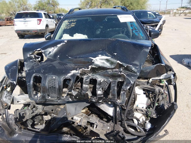 1C4PJLASXGW275296 Jeep Cherokee Sport