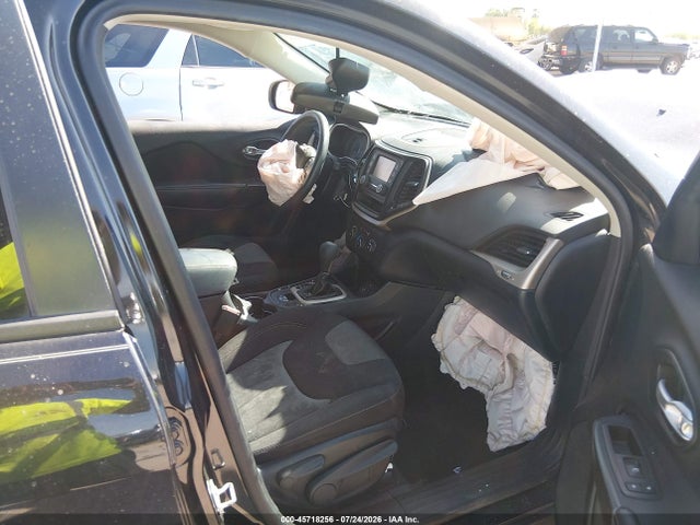 1C4PJLASXGW275296 Jeep Cherokee Sport