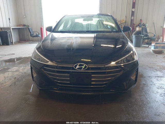 Продажа на аукционе авто 2019 Hyundai Elantra Se, vin: 5NPD74LF1KH497201, номер лота: 45718299