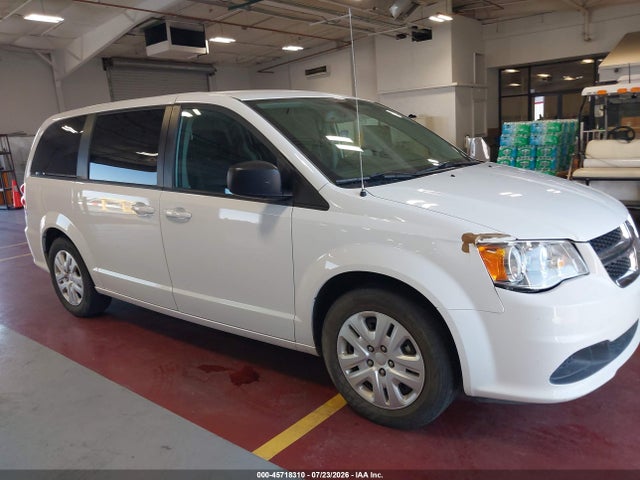 2C4RDGBGXJR323865 Dodge Grand Caravan Se