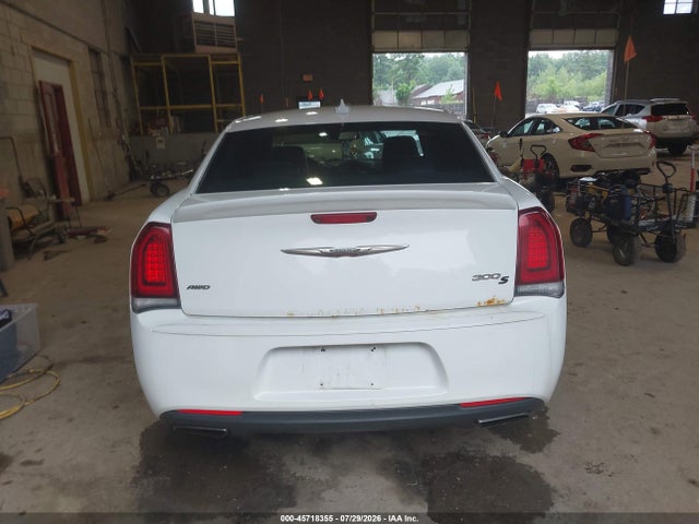 2017 Chrysler 300 მანქანა იყიდება აუქციონზე, vin: 2C3CCAGG1HH582697, აუქციონის ნომერი: 45718355