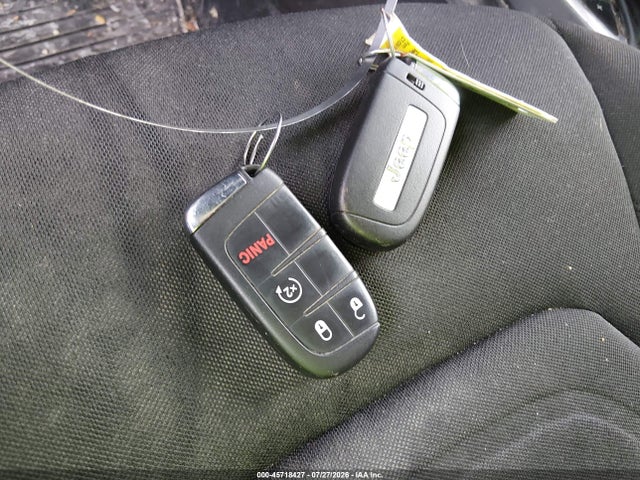 2021 Jeep Renegade Latitude 4x4 მანქანა იყიდება აუქციონზე, vin: ZACNJDBB8MPM13080, აუქციონის ნომერი: 45718427