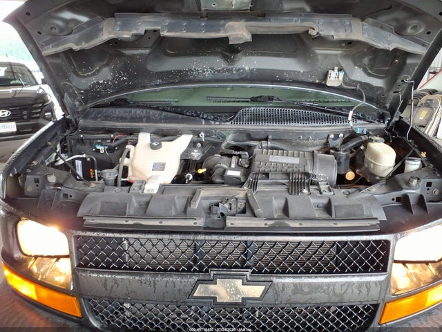 Chevrolet Express 3500 Ls 2017 1GAZGNFG8H1292158 Image 10