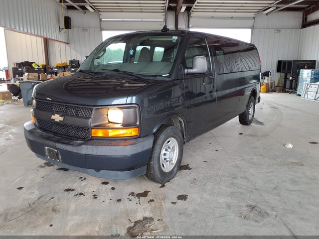 Chevrolet Express 3500 Ls 2017 1GAZGNFG8H1292158 Image 2