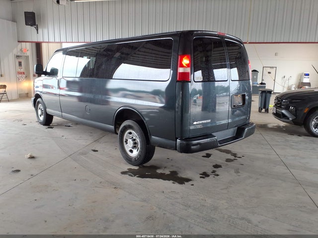 Chevrolet Express 3500 Ls 2017 1GAZGNFG8H1292158 Image 3