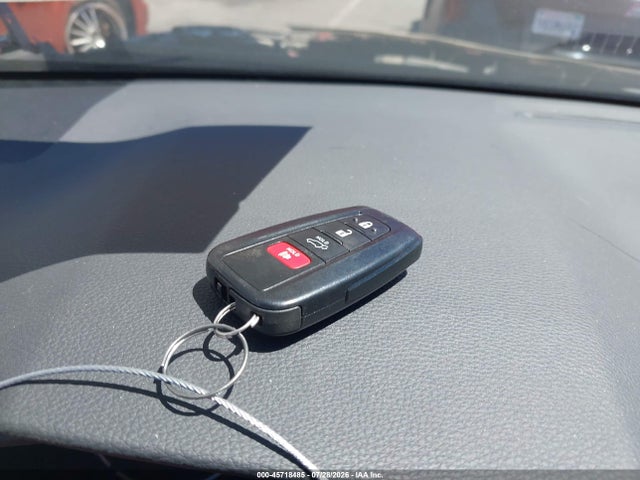 4T3B6RFV8NU068841 Toyota Rav4 Hybrid Xle Premium