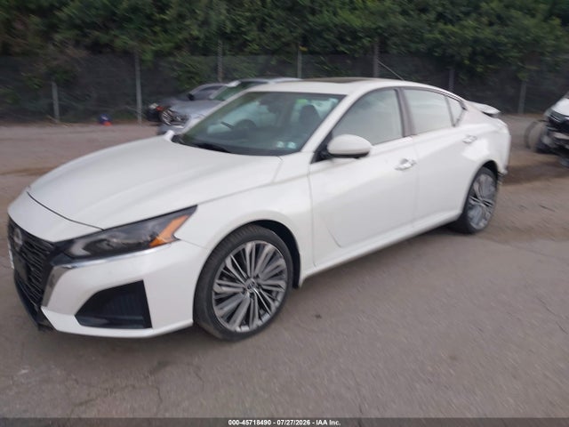 1N4BL4EW0PN397426 Nissan Altima Sl Intelligent Awd