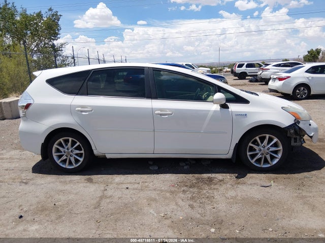 Toyota Prius V Five 2014 JTDZN3EU2E3334462 Image 13