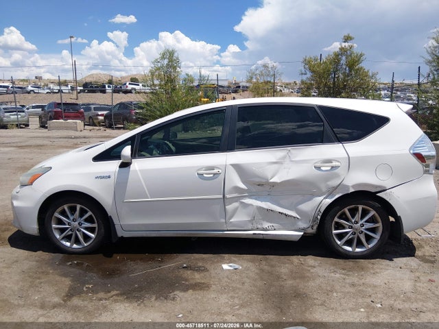 Toyota Prius V Five 2014 JTDZN3EU2E3334462 Image 14