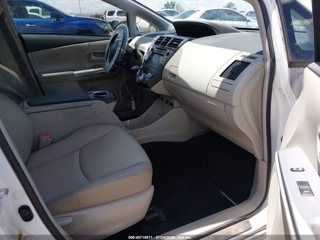 Toyota Prius V Five 2014 JTDZN3EU2E3334462 Image 5