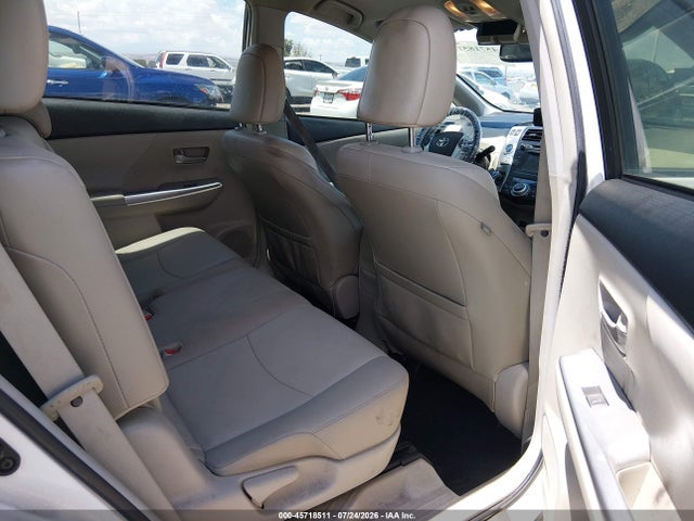 Toyota Prius V Five 2014 JTDZN3EU2E3334462 Image 8