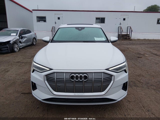 Audi E-tron Premium Quattro 2021 WA1AAAGE5MB020404 Image 12