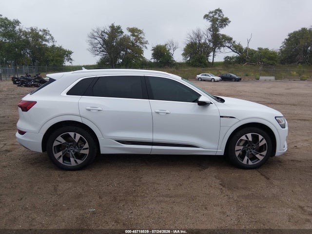 Audi E-tron Premium Quattro 2021 WA1AAAGE5MB020404 Image 13