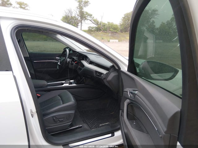 Audi E-tron Premium Quattro 2021 WA1AAAGE5MB020404 Image 5