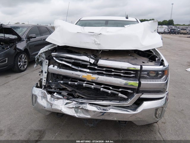 45718562 :رقم المزاد ، 3GCUKSEJ9JG337059 vin ، 2018 Chevrolet Silverado 1500 1lz مزاد بيع