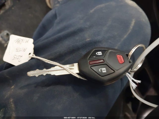 45718591 :رقم المزاد ، ML32A3HJ3FH055897 vin ، 2015 Mitsubishi Mirage De مزاد بيع