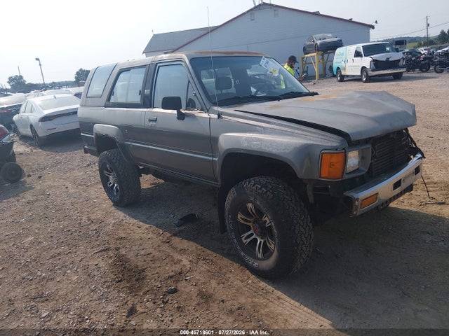 45718601 :رقم المزاد ، JT3RN63W0J0199570 vin ، 1988 Toyota 4runner Rn60 مزاد بيع