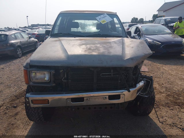 45718601 :رقم المزاد ، JT3RN63W0J0199570 vin ، 1988 Toyota 4runner Rn60 مزاد بيع