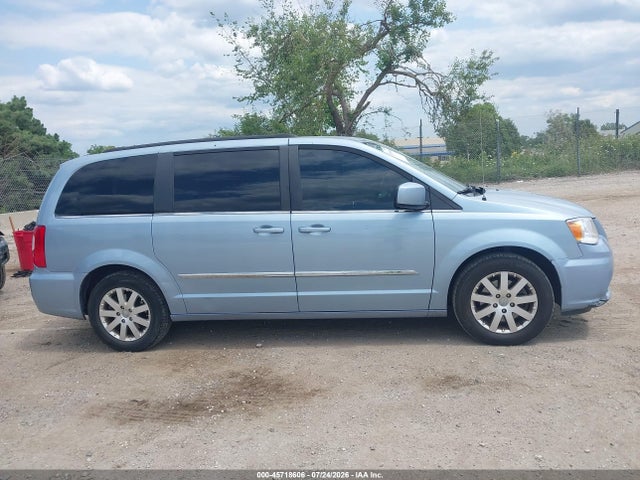 2016 Chrysler Town & Country Touring მანქანა იყიდება აუქციონზე, vin: 2C4RC1BG1GR253939, აუქციონის ნომერი: 45718606