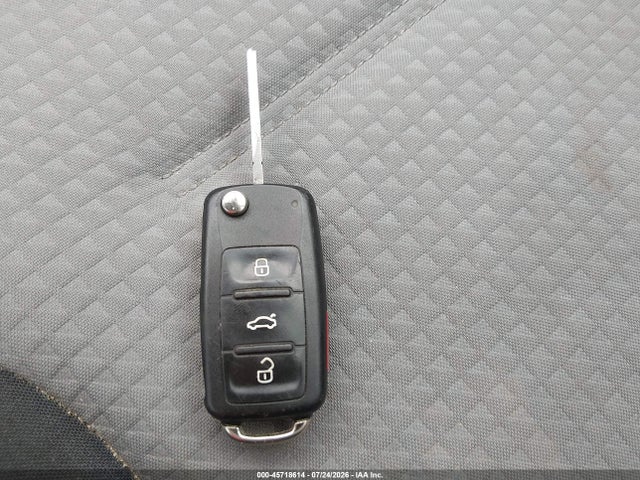 2017 Volkswagen Jetta 1.4t S მანქანა იყიდება აუქციონზე, vin: 3VW2B7AJ3HM256836, აუქციონის ნომერი: 45718614