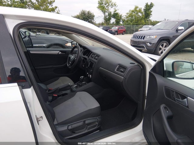 2017 Volkswagen Jetta 1.4t S მანქანა იყიდება აუქციონზე, vin: 3VW2B7AJ3HM256836, აუქციონის ნომერი: 45718614