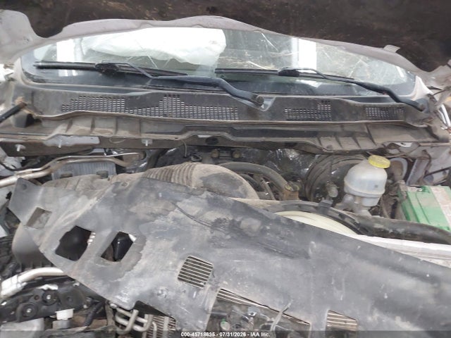 3C6RR7KTXMG623096 RAM 1500 Classic Tradesman 4x4 5&#039;7 Box