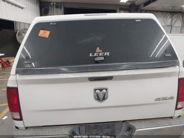 3C6RR7KTXMG623096 RAM 1500 Classic Tradesman 4x4 5&#039;7 Box