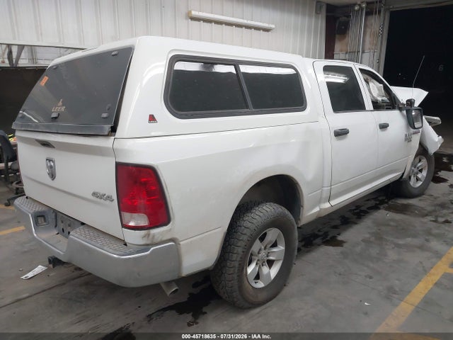 3C6RR7KTXMG623096 RAM 1500 Classic Tradesman 4x4 5&#039;7 Box
