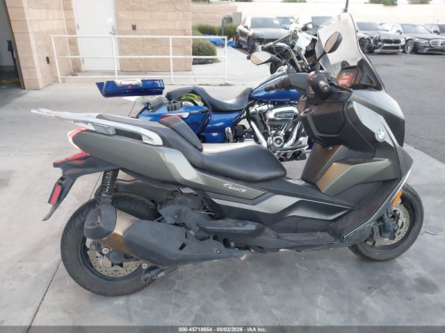 45718654 :رقم المزاد ، WB40C6305NS903178 vin ، 2022 Bmw C 400 Gt مزاد بيع