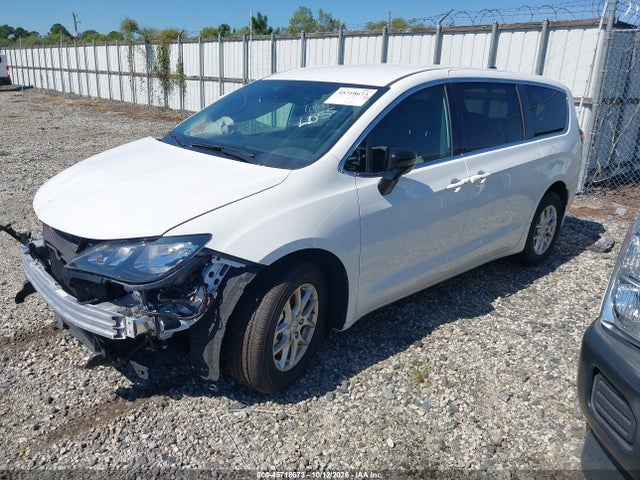45718673 :رقم المزاد ، 2C4RC1CG0TR161388 vin ، 2026 Chrysler Voyager Lx مزاد بيع