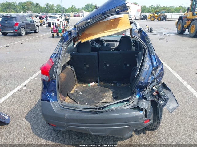 3N1CP5CU5JL541184 Nissan KICKS SV