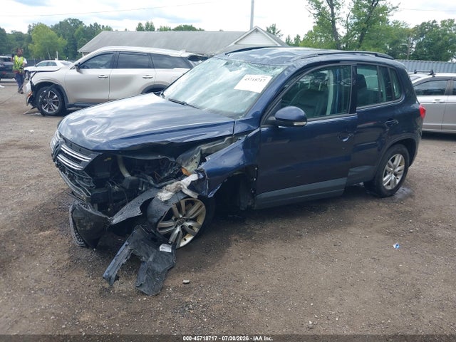 2016 Volkswagen Tiguan S მანქანა იყიდება აუქციონზე, vin: WVGBV7AX5GW617833, აუქციონის ნომერი: 45718717
