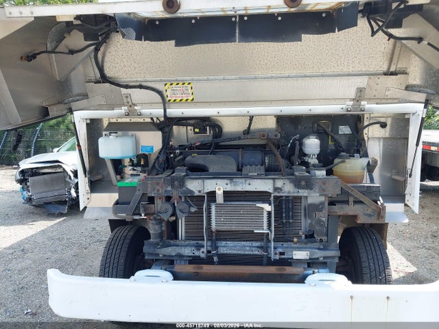 1FC3E3KL7EDB00393 Ford E-350 Stripped