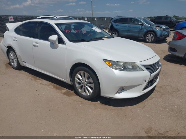 2015 Lexus Es 300h მანქანა იყიდება აუქციონზე, vin: JTHBW1GG6F2083350, აუქციონის ნომერი: 45718753