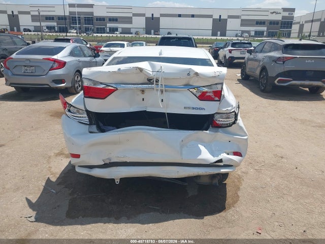2015 Lexus Es 300h მანქანა იყიდება აუქციონზე, vin: JTHBW1GG6F2083350, აუქციონის ნომერი: 45718753