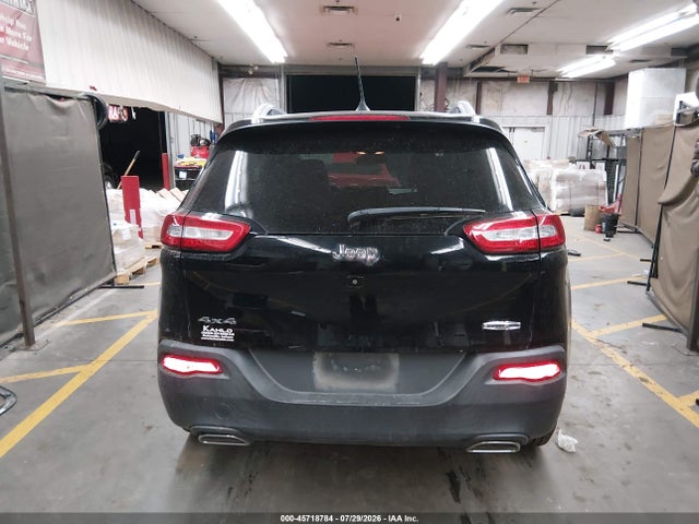 1C4PJMLX8JD602487 Jeep Cherokee Latitude Plus 4x4