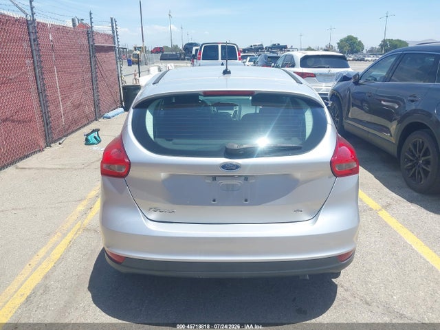 Ford FOCUS SE 2018 1FADP3K27JL328969 Image 17