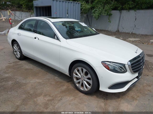2017 Mercedes-benz E 300 4matic მანქანა იყიდება აუქციონზე, vin: WDDZF4KB3HA204265, აუქციონის ნომერი: 45718824