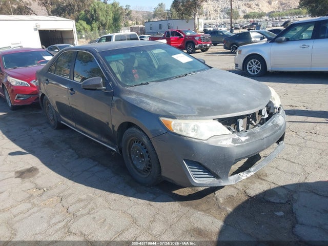 Toyota CAMRY LE 2014 4T4BF1FK1ER428649 главное изображение