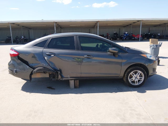 45718848 :رقم المزاد ، 3FADP4BJ0KM157981 vin ، 2019 Ford Fiesta Se مزاد بيع