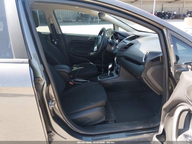 45718848 :رقم المزاد ، 3FADP4BJ0KM157981 vin ، 2019 Ford Fiesta Se مزاد بيع
