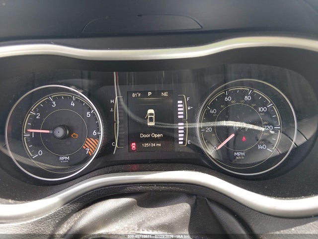 2014 Jeep Cherokee Latitude მანქანა იყიდება აუქციონზე, vin: 1C4PJLCB9EW144063, აუქციონის ნომერი: 45718871