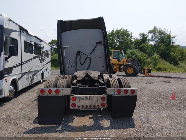 45718893 :رقم المزاد ، 1XKADP9X5BJ289475 vin ، 2011 Kenworth Construction T660 مزاد بيع