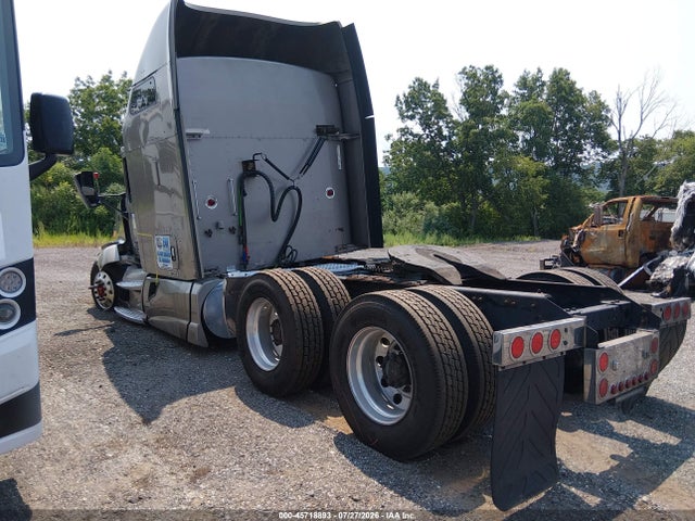 45718893 :رقم المزاد ، 1XKADP9X5BJ289475 vin ، 2011 Kenworth Construction T660 مزاد بيع