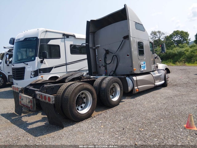 45718893 :رقم المزاد ، 1XKADP9X5BJ289475 vin ، 2011 Kenworth Construction T660 مزاد بيع