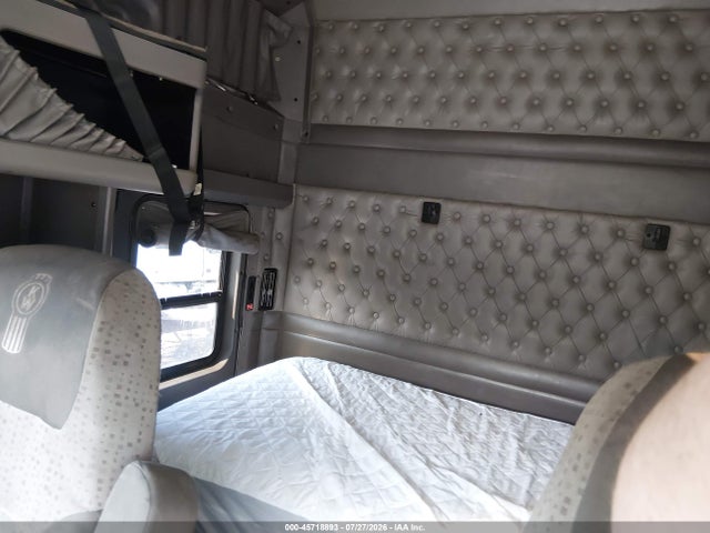 45718893 :رقم المزاد ، 1XKADP9X5BJ289475 vin ، 2011 Kenworth Construction T660 مزاد بيع