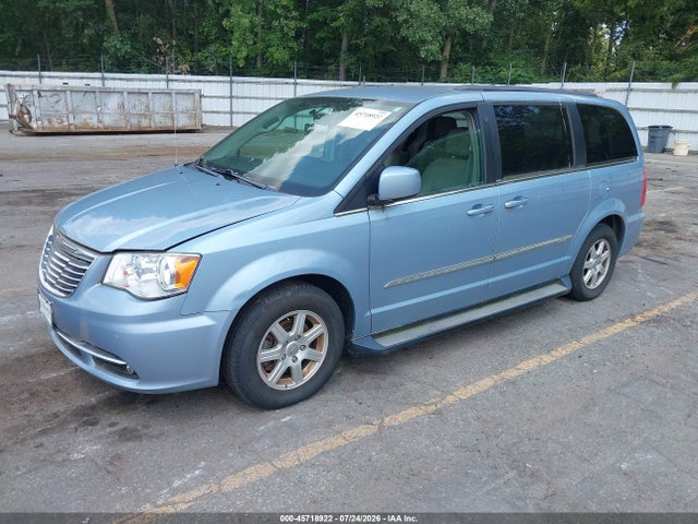 45718922 :رقم المزاد ، 2C4RC1BGXDR555144 vin ، 2013 Chrysler Town & Country Touring مزاد بيع