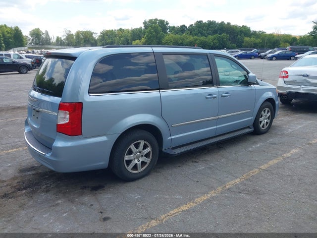45718922 :رقم المزاد ، 2C4RC1BGXDR555144 vin ، 2013 Chrysler Town & Country Touring مزاد بيع
