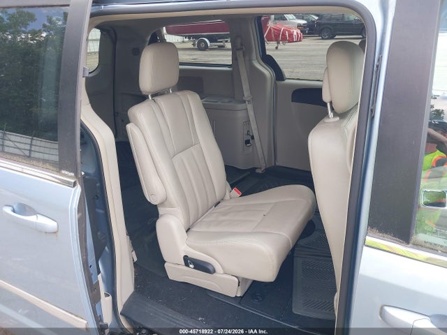 45718922 :رقم المزاد ، 2C4RC1BGXDR555144 vin ، 2013 Chrysler Town & Country Touring مزاد بيع
