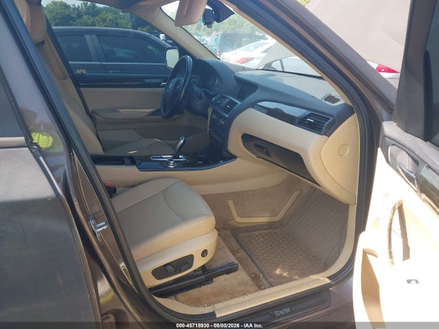 45718930 :رقم المزاد ، 5UXWX9C5XD0D02890 vin ، 2013 Bmw X3 Xdrive28i مزاد بيع